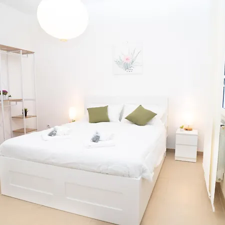 Modern Two-room For 2, 20 Minutes From Termini * Rom