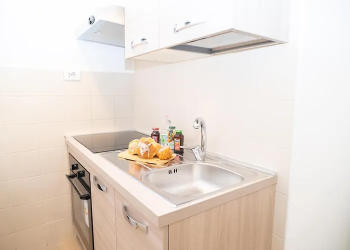 Modern Two-room For 2, 20 Minutes From Termini Lägenhet